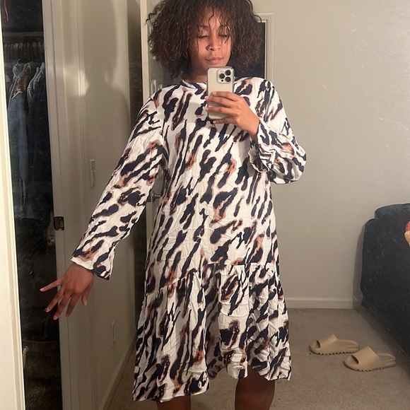 Pattern Dress - Picture 7 of 7